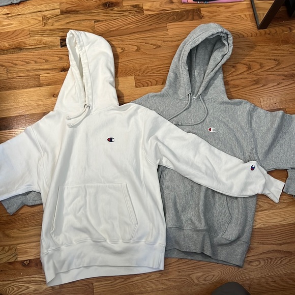 Champion pull over Hoodie - Picture 1 of 5
